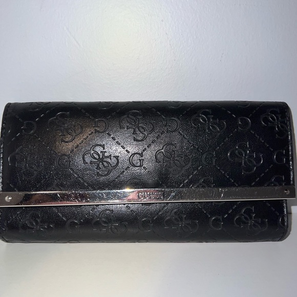 Guess By Marciano Wallet - Picture 1 of 8